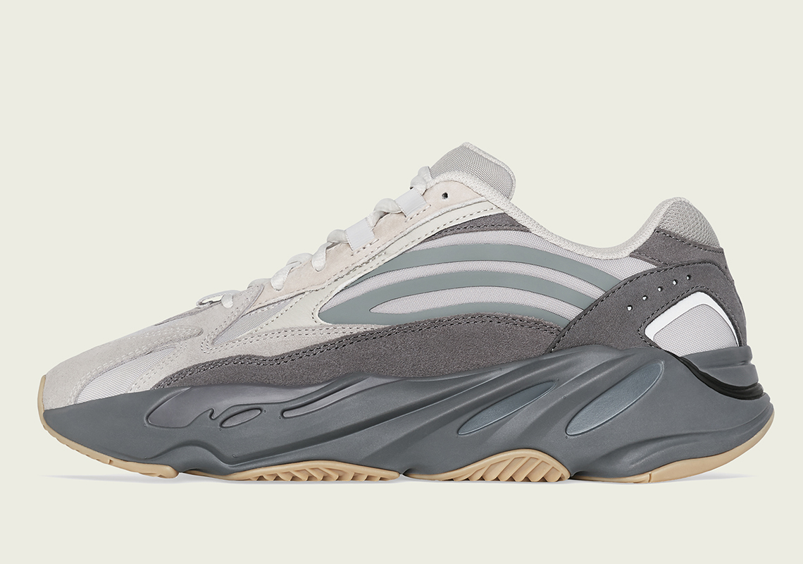 yeezy 700 tephra