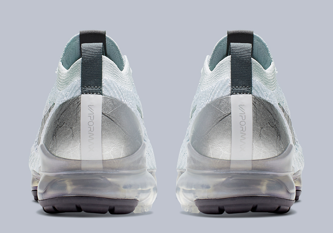 nike vapormax reflect silver