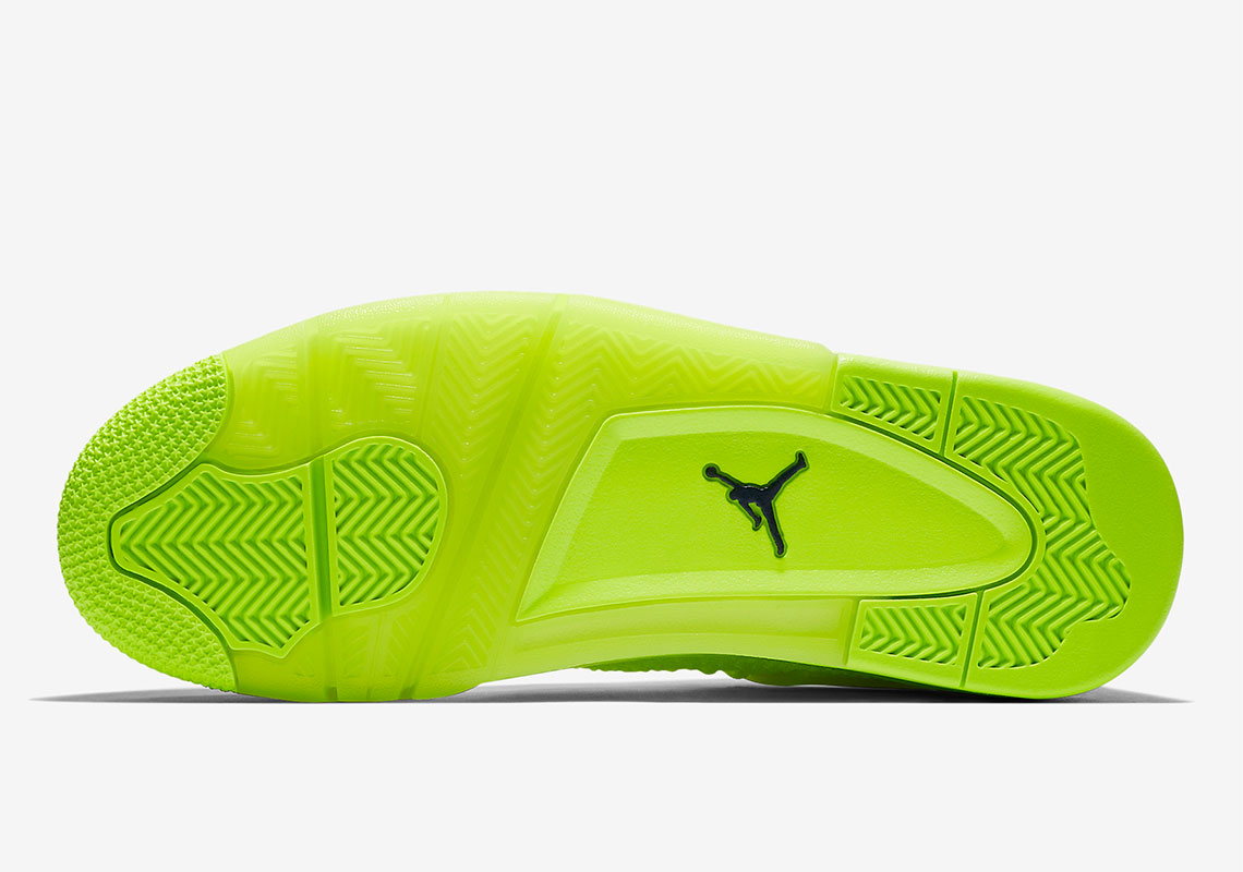 Air Jordan 4 Flyknit Volt AQ3559-700 | SneakerNews.com