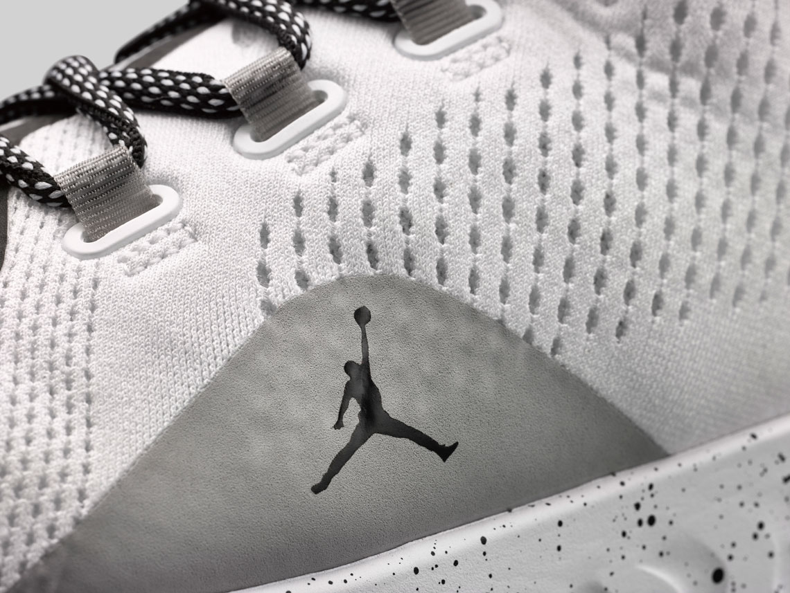 Jordan React Havoc AR8815-700 + AR8815-100 Release Date | SneakerNews.com