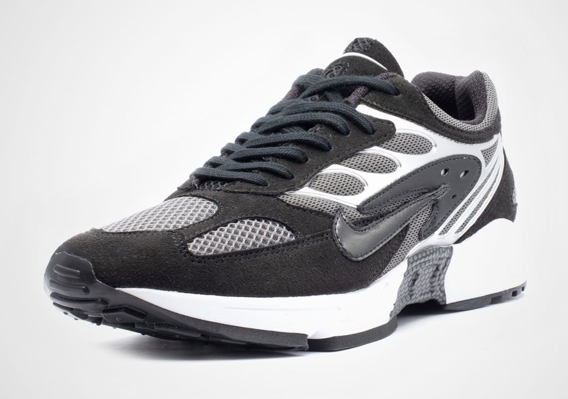 Nike Ghost Racer Black White Silver At5410 002 1