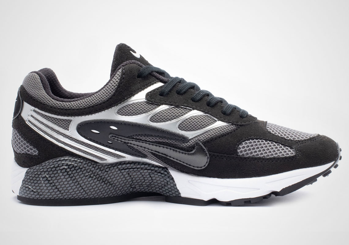Nike Ghost Racer Black White Silver At5410 002 2