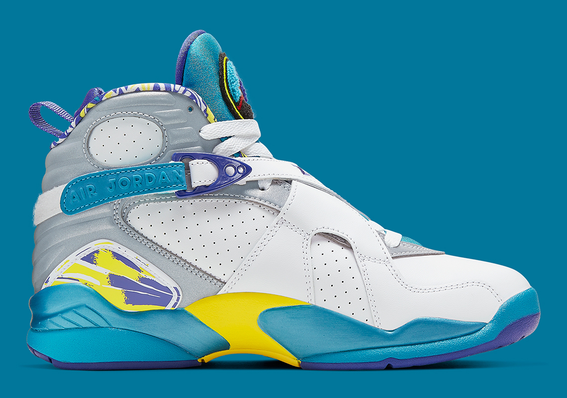 white aqua 8s