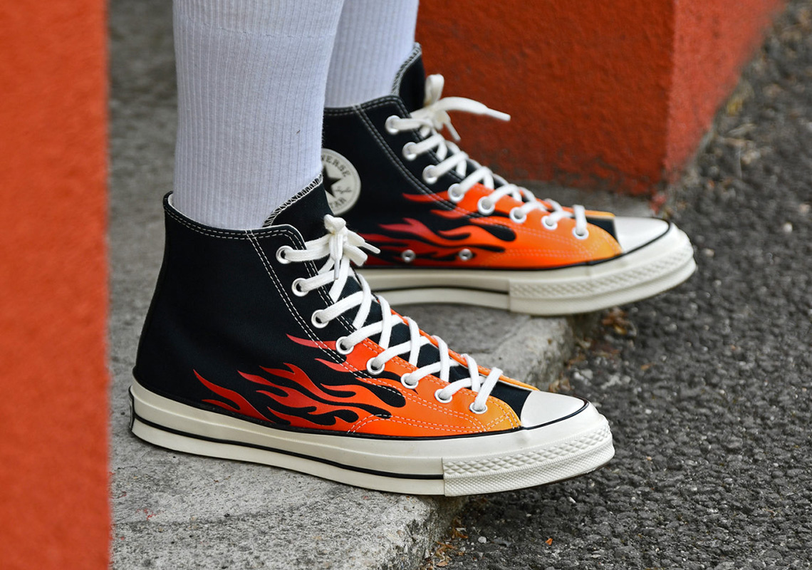 converse chuck taylor fire