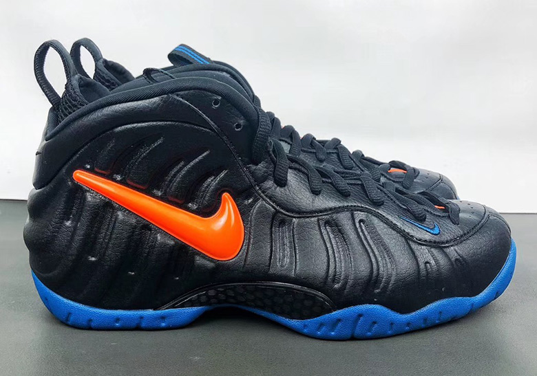 foams black and blue