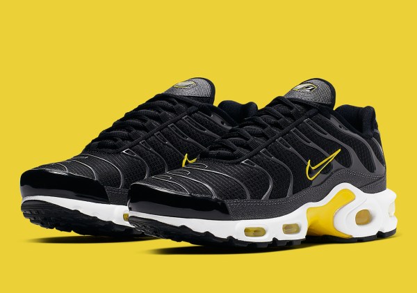 Nike Air Max Plus Black Yellow CN0142-001 Release Info | SneakerNews.com