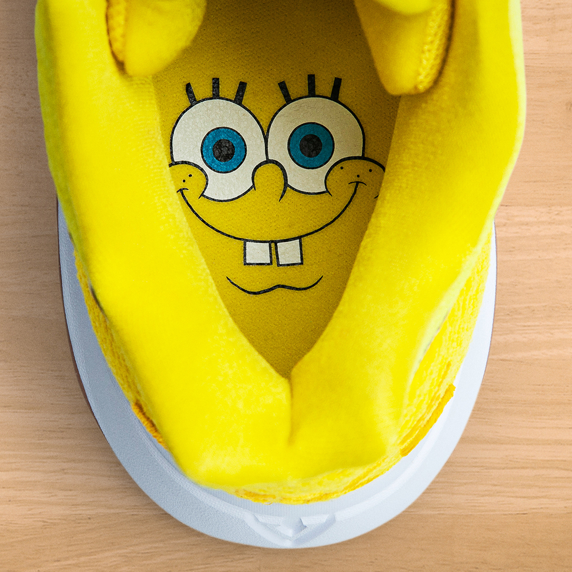 Nike Kyrie 5 Spongebob 1