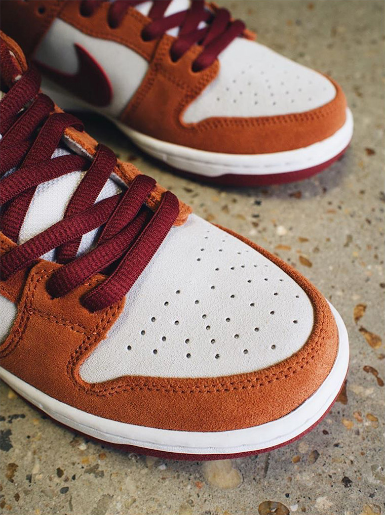 dunk low russet