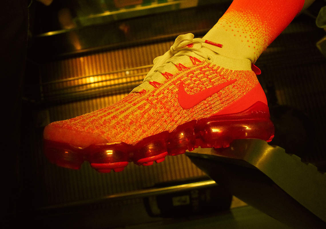Nike China Hoop Dreams Vapormax Flyknit Red 1