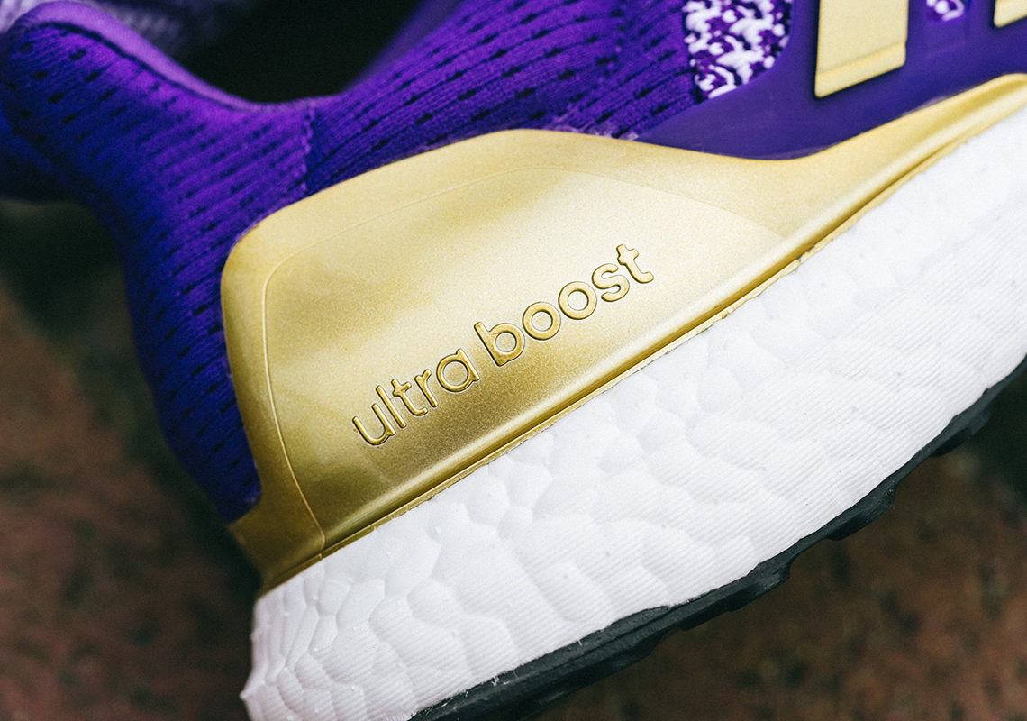 adidas ultra boost huskies