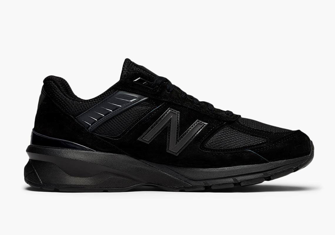 New Balance 990v5 Triple Black Release Info | SneakerNews.com
