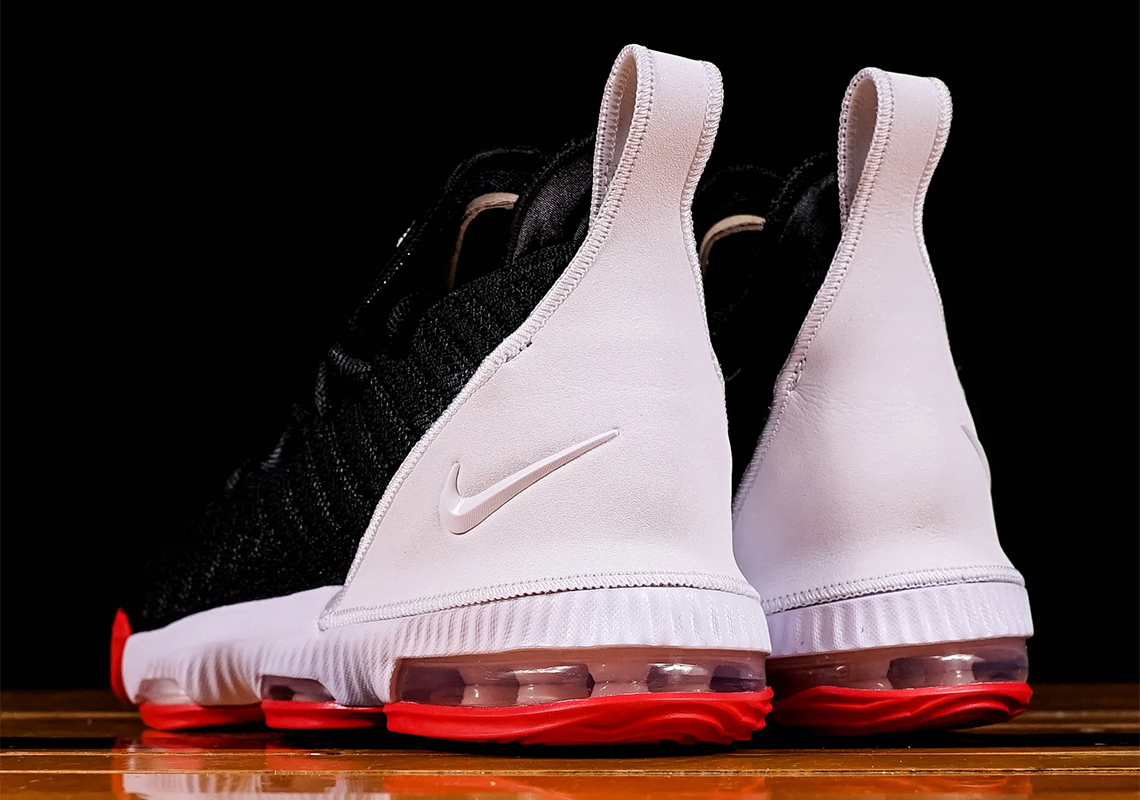 Lebron 16 store boys grade school