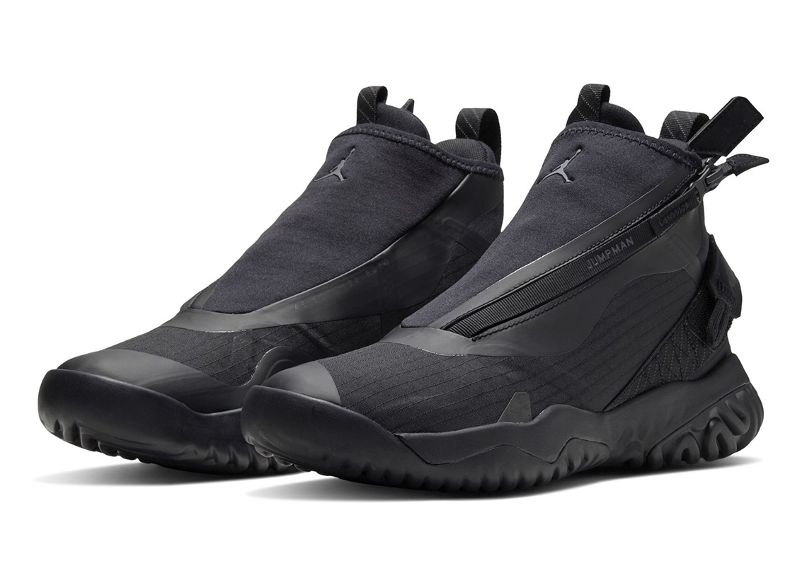 Jordan Proto React Zip Black 1