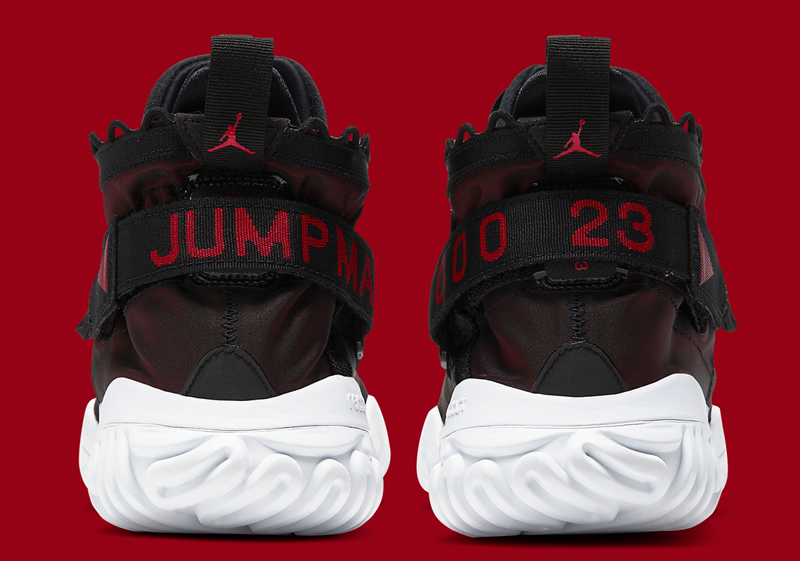 Taking part of PRM Jordan Brand's Summer 2022 lineup is a women's-exclusive Air Bred Bv1654 600 1