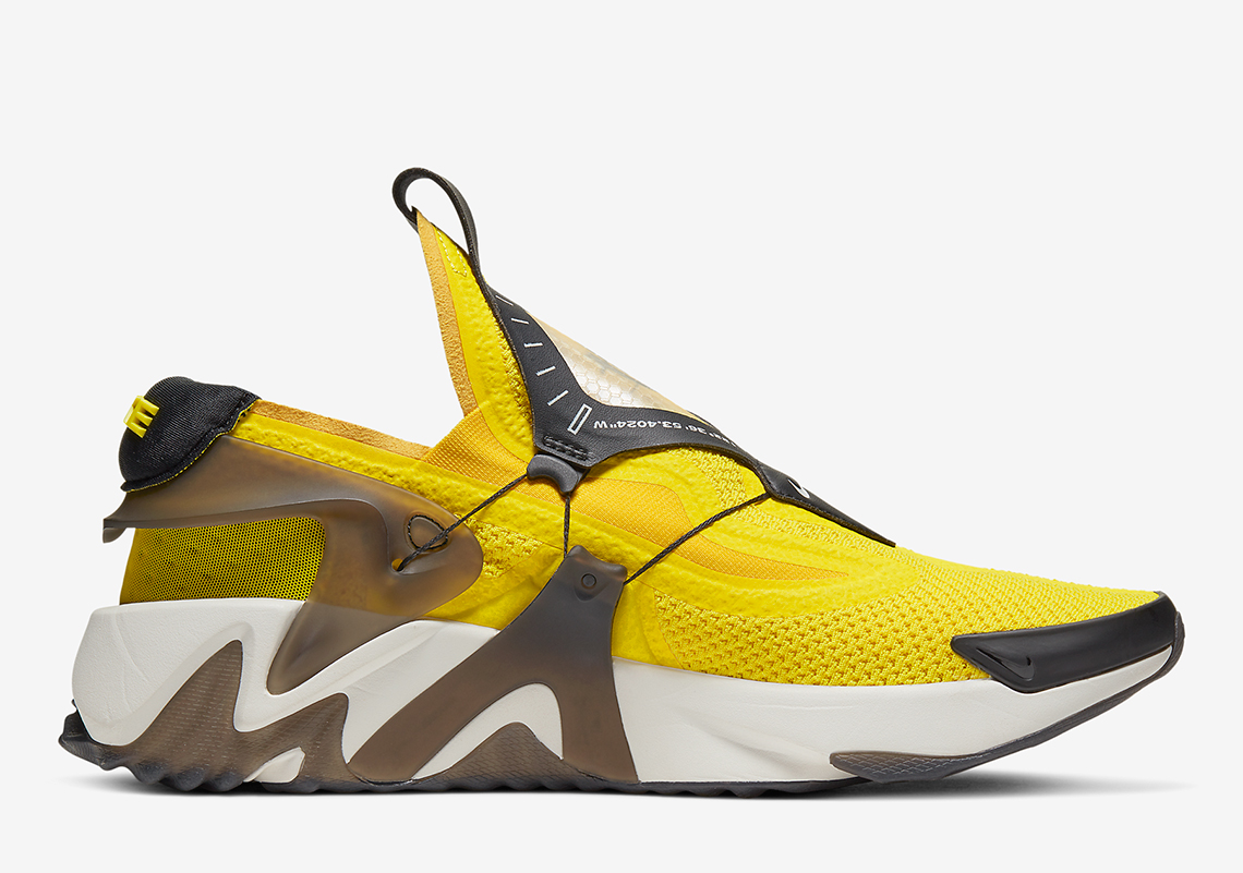 Nike Adapt Huarache Yellow 3