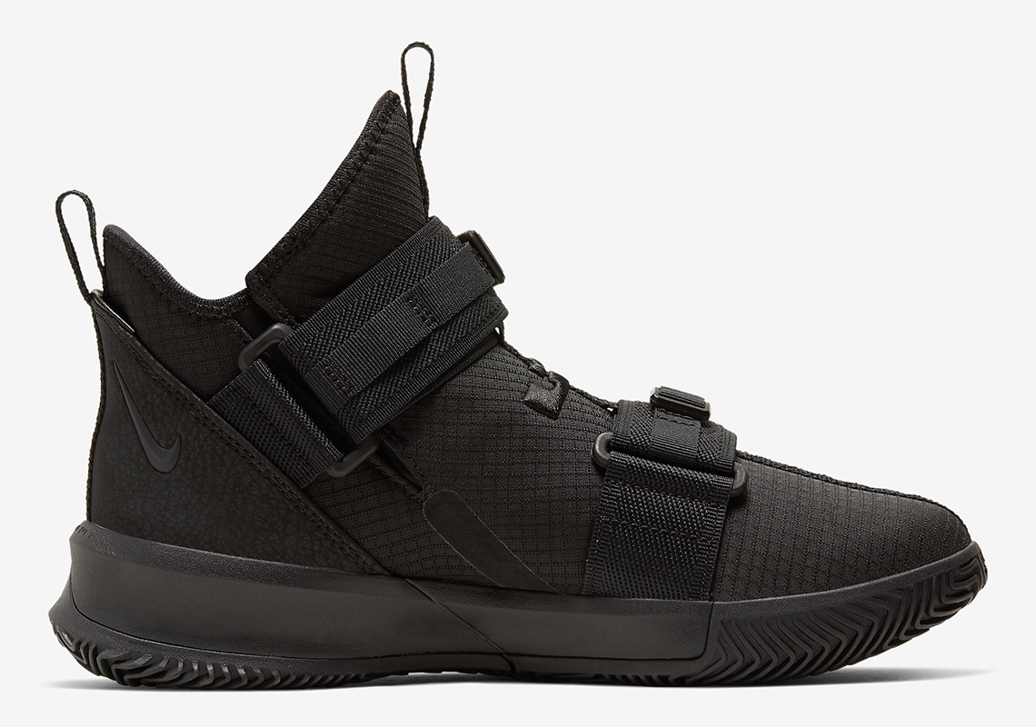 nike lebron soldier 13 triple black ar4225 005 5