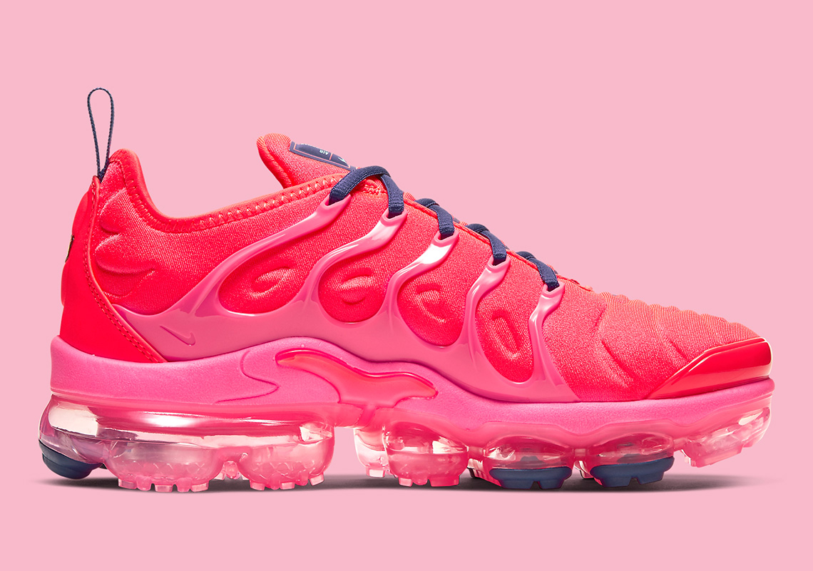 valentine's day vapormax