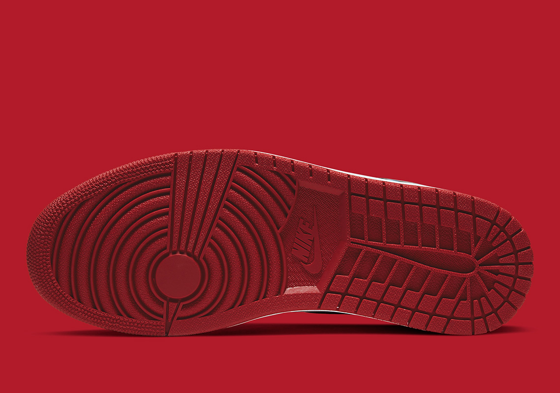 bottom of jordan 1