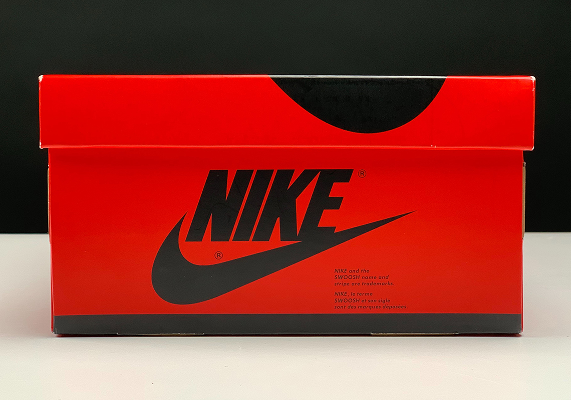 Jordan 1 Red Shoebox 3