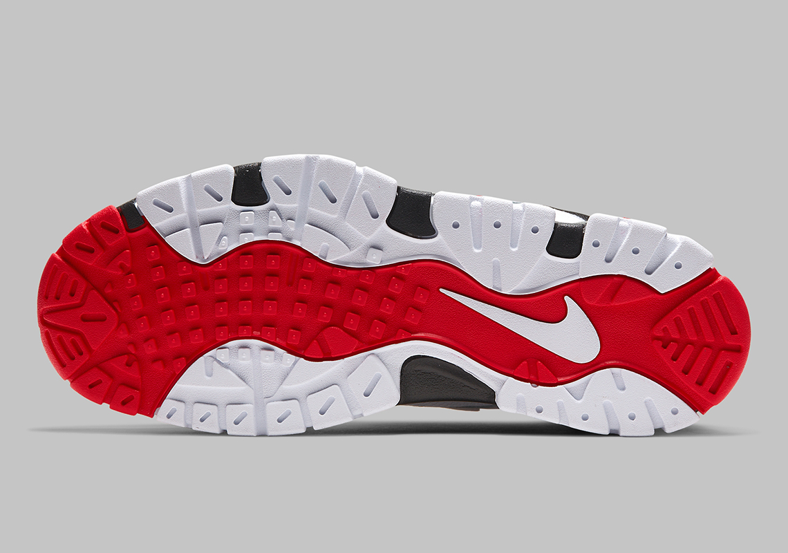 og nike air barrage mid red and white