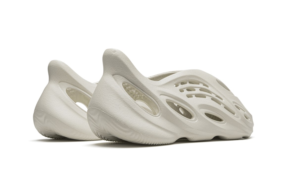 Kanye West's Yeezy Foam Runner Unveiled | SneakerNews.com