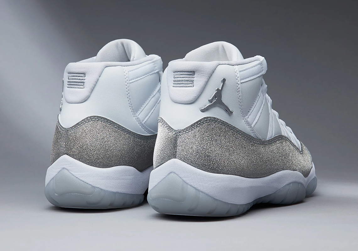 Metallic silver jordan clearance 11s