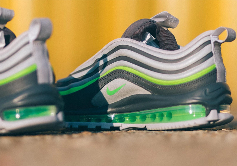 electric green air max 97