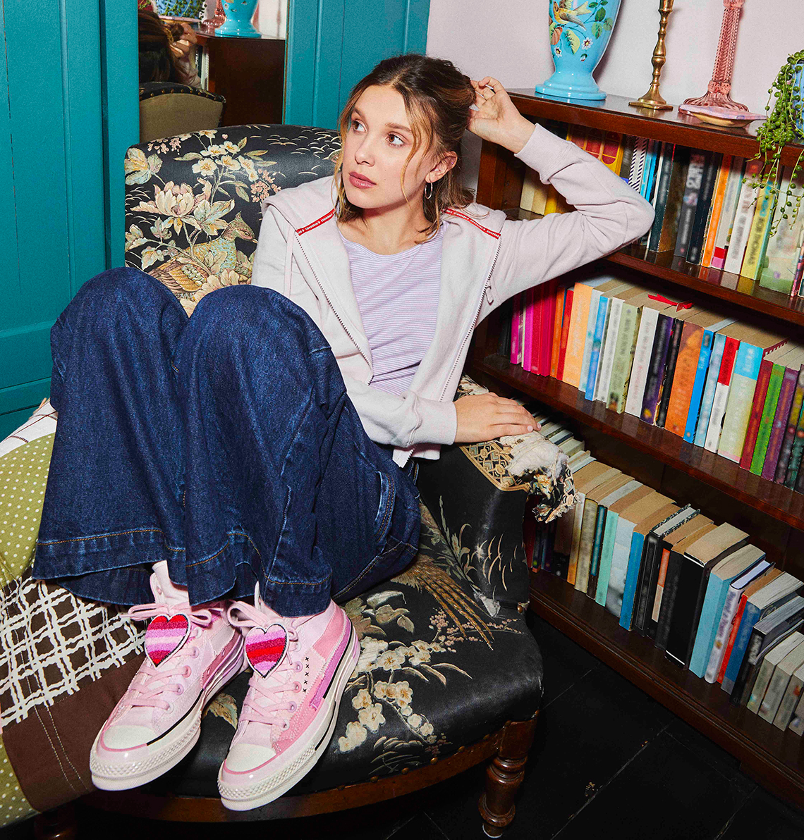 converse chucks millie bobby brown