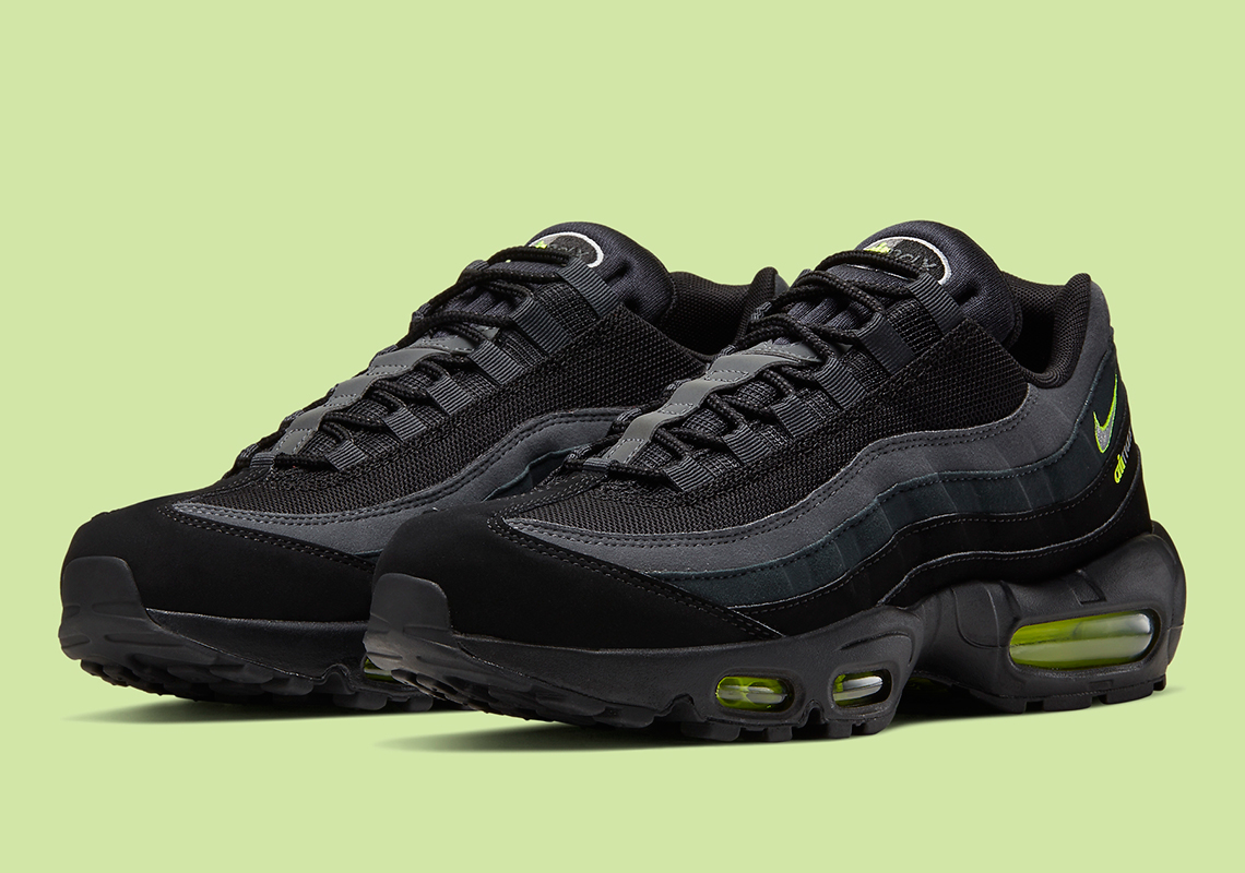 black and green 95 air max