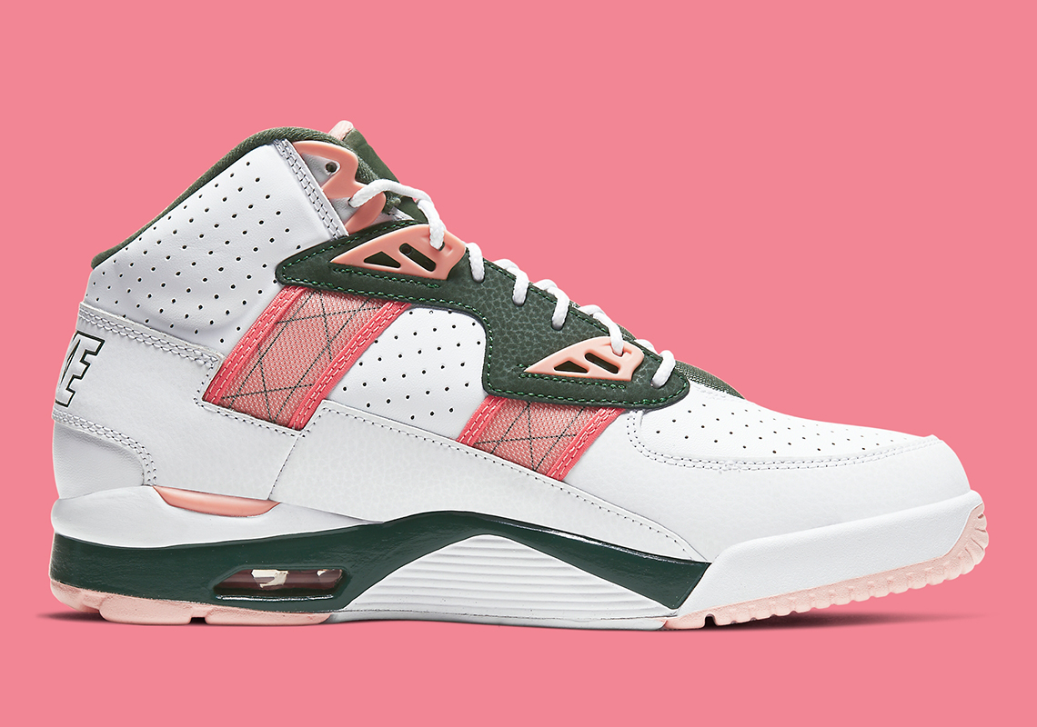 nike air trainer sc pink green