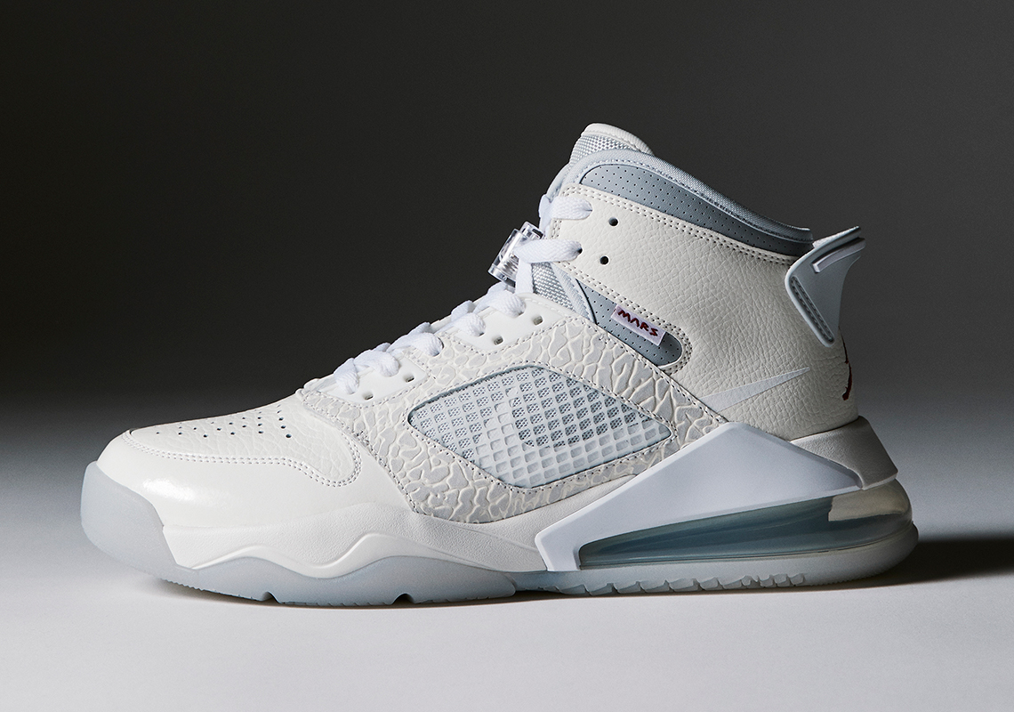 Release Update: OFF-WHITE x Air Jordan 1 White •