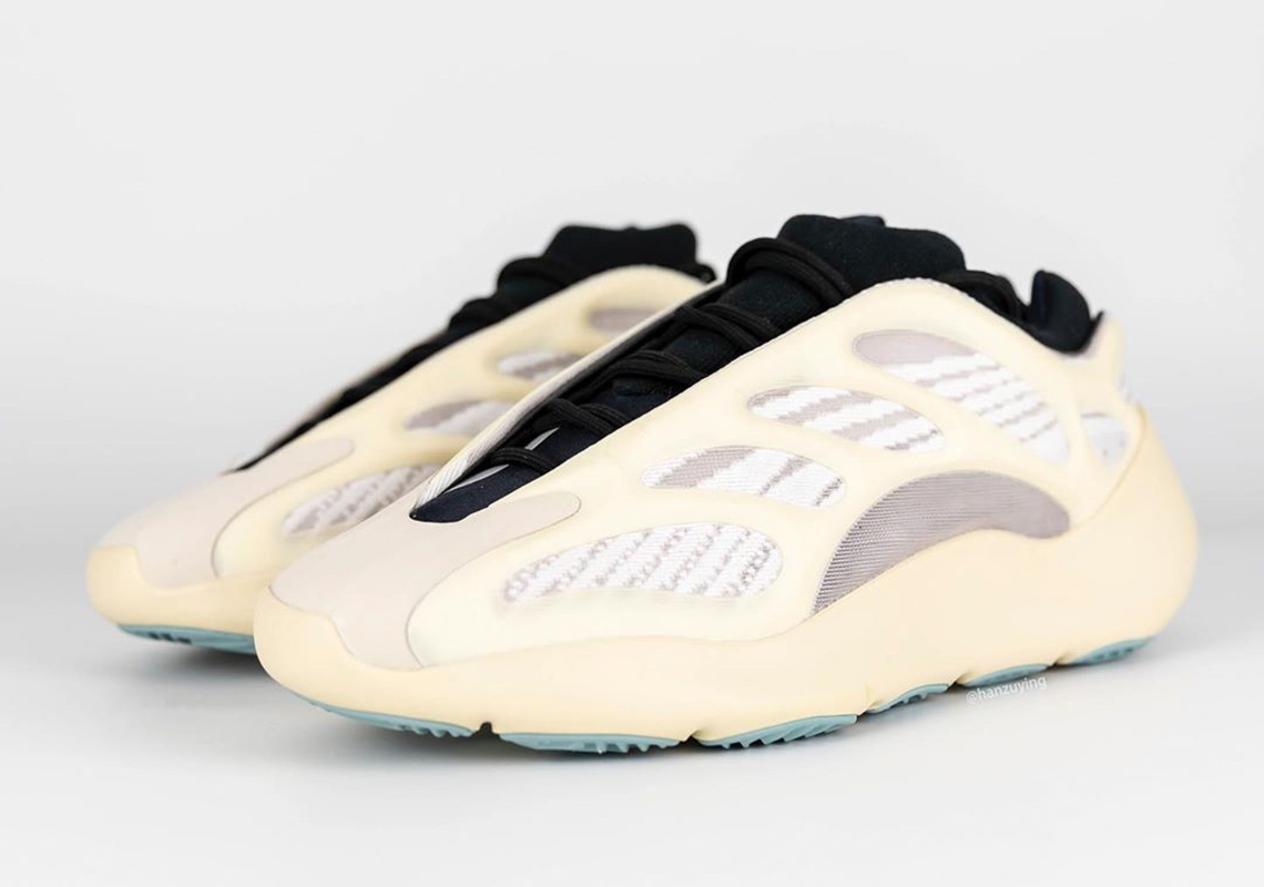 adidas Tapered Yeezy Boost 700 v3 FW4980 7