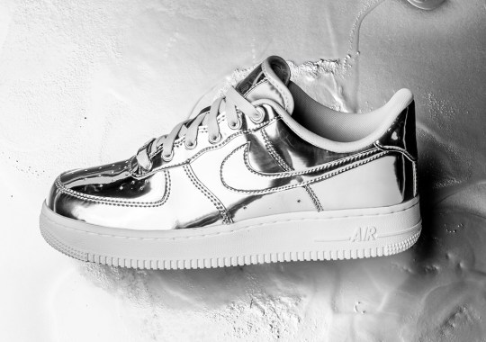 Detailed Look At The Nike Air Force 1 SP “Liquid Silver”