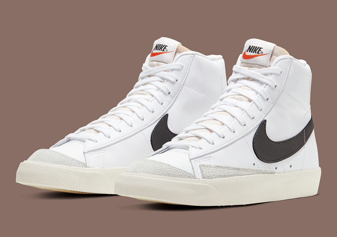 difference between nike blazer mid 77 and vintage