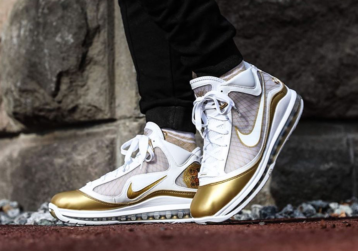 lebron 7 white and gold
