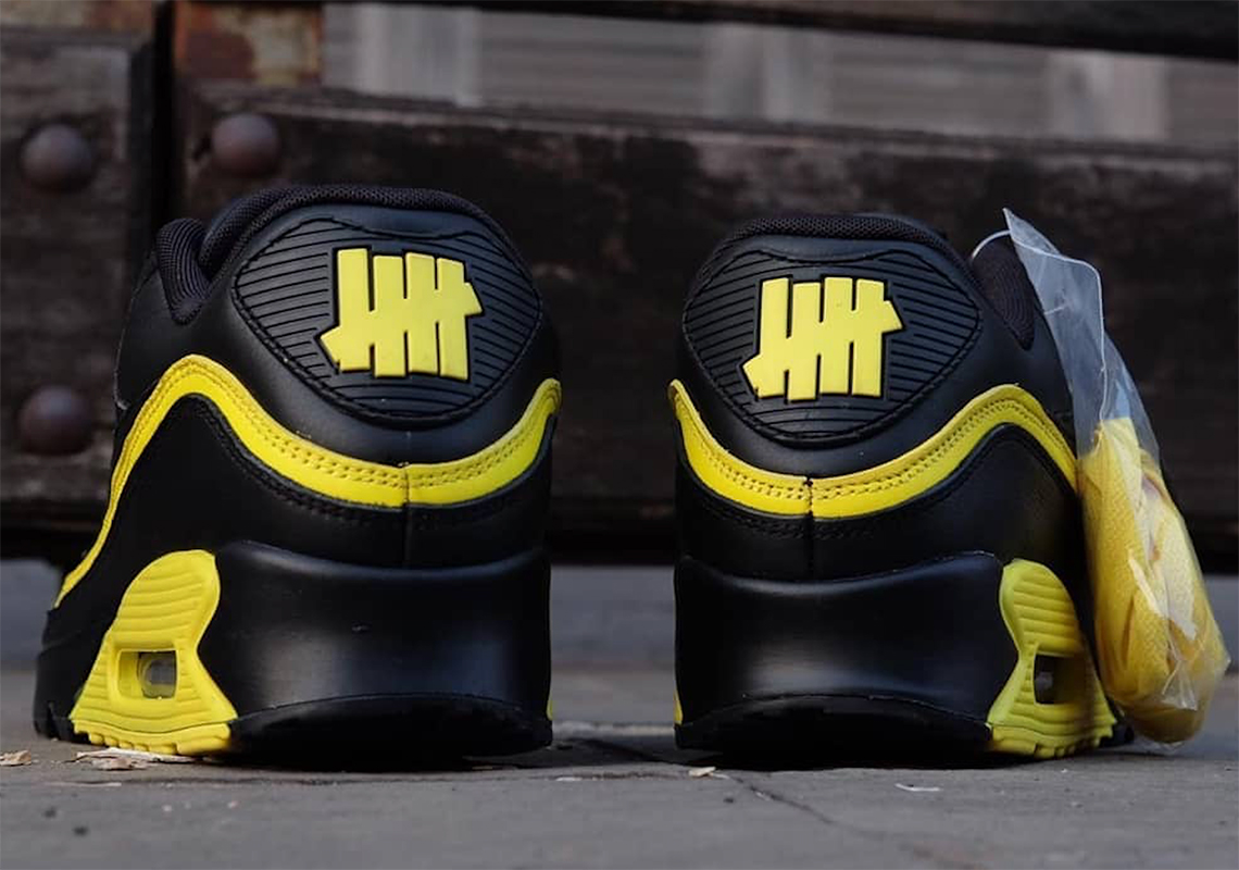 Undefeated x 'air max hotsell 90 black optic yellow