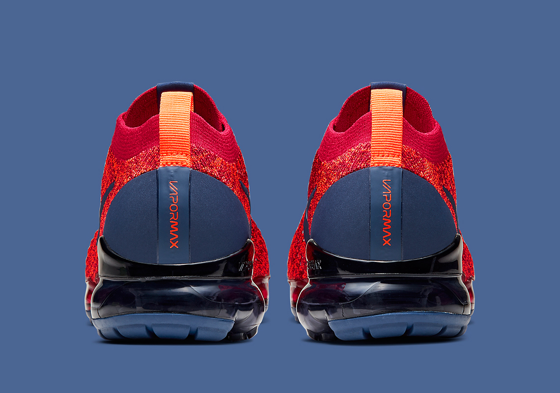 noble red vapormax flyknit 3