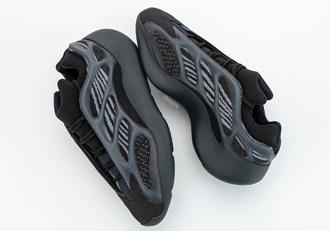 rash Advance tower adidas Yeezy 700 v3 Black H67799 Release Info | SneakerNews.com