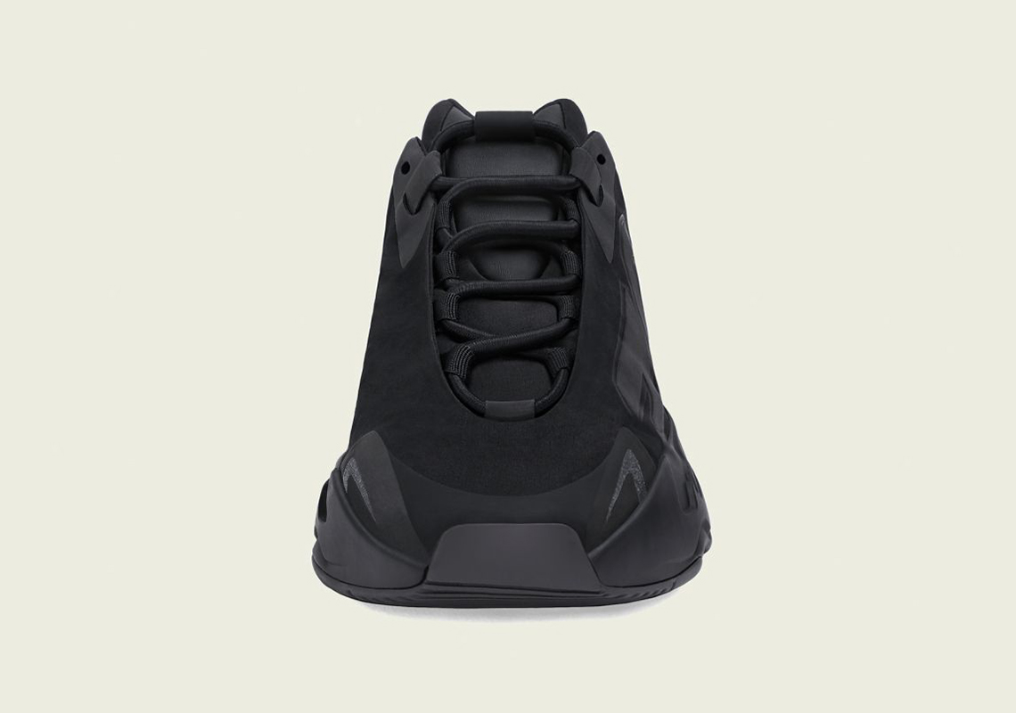 adidas yeezy boost mnvn triple black FV4440 4