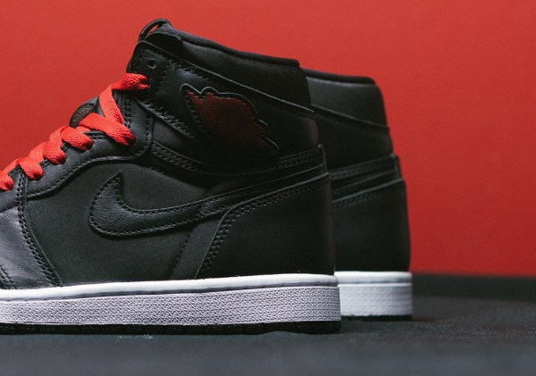 Air Jordan 1 High Black Satin 555088-060 | SneakerNews.com