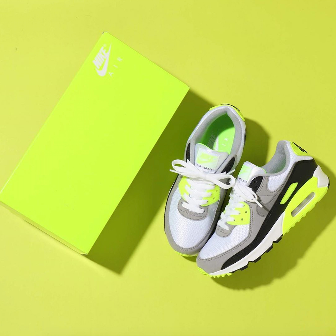 Air Max 90 Volt Store List