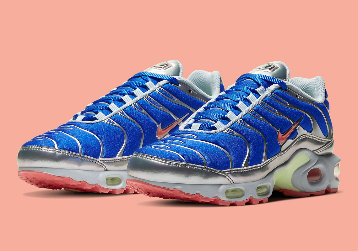 The Nike Air Max Plus Emerges In An “Ultraman” Colorway