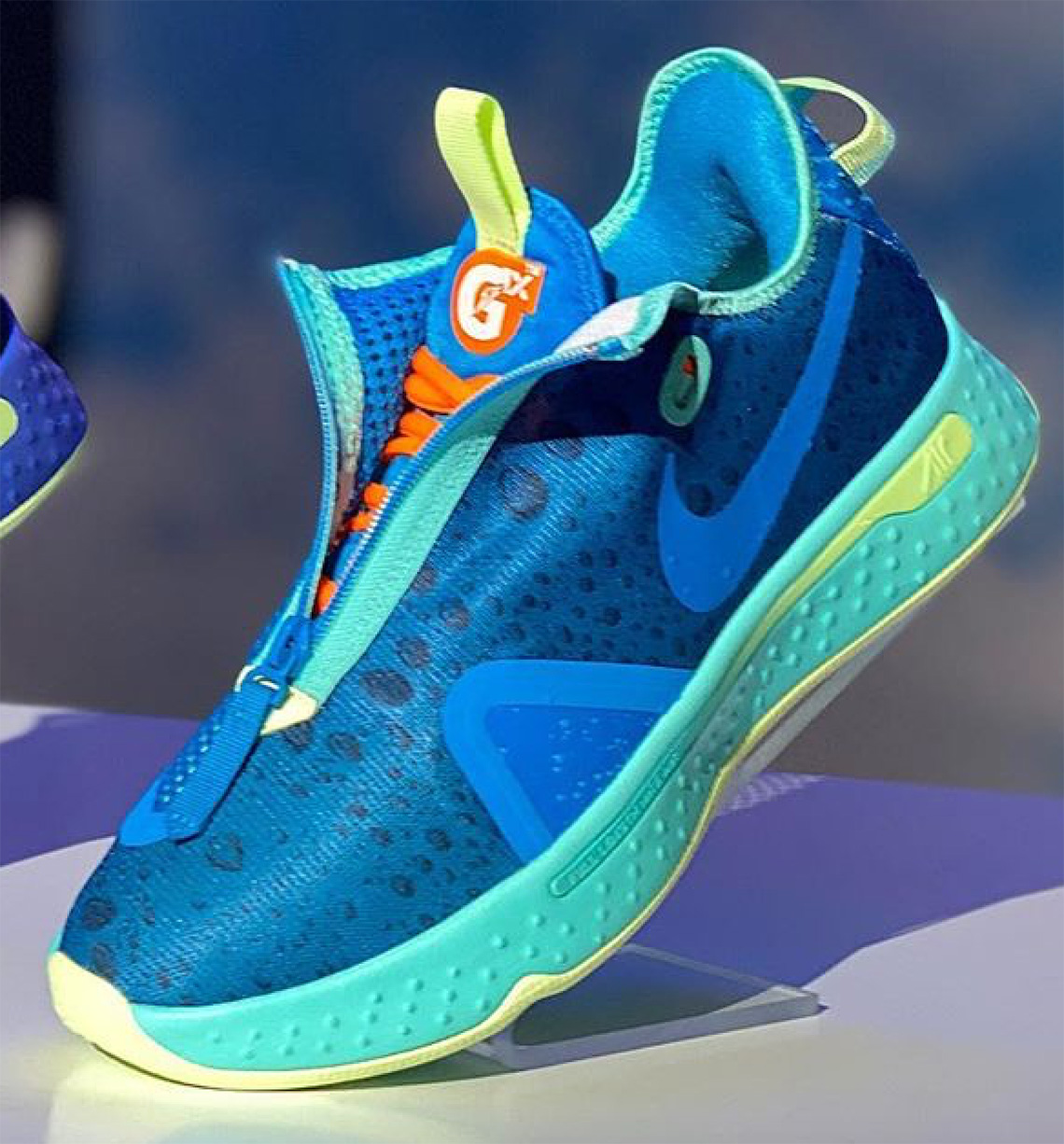 Paul George on X: My new PG4 x Gatorade kicks are 🔥! But the fits not  finished without a personalized Gatorade Gx bottle. Head to   and customize yours!  / X