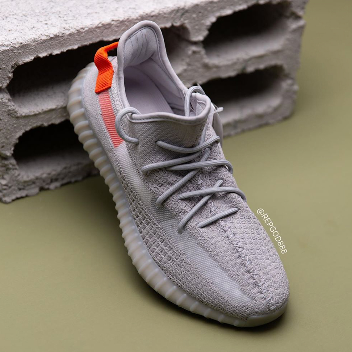 yeezy 350 v2 tail light on feet