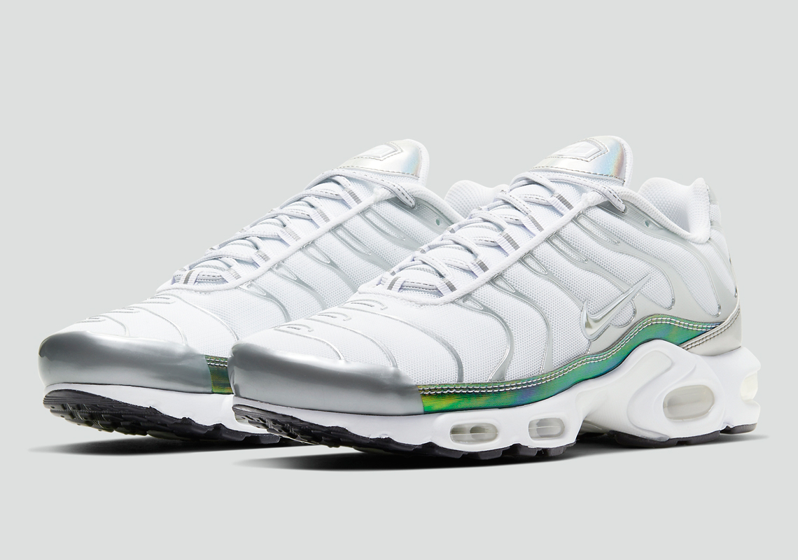 air max plus green and white