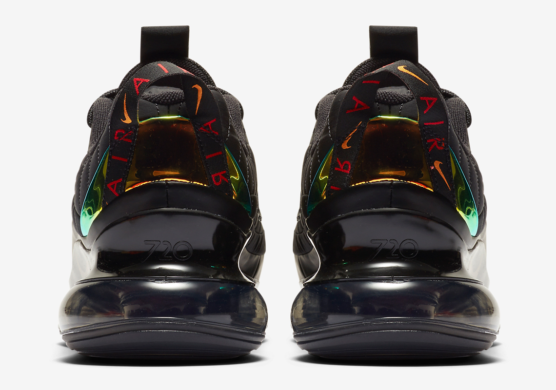 nike air max 720 818 black gold