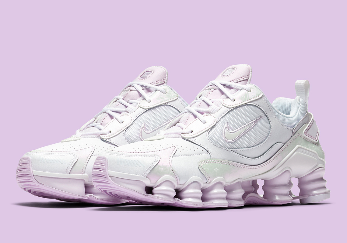 nike shox nova white