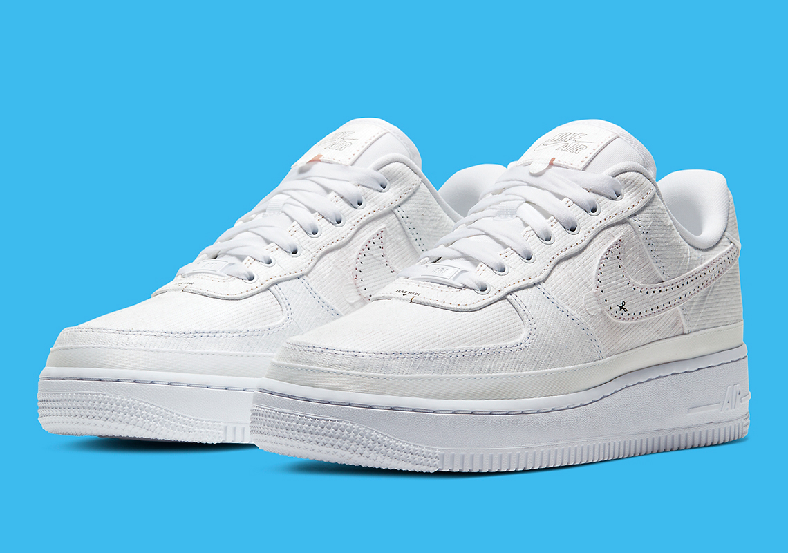 cleaning off white air force 1