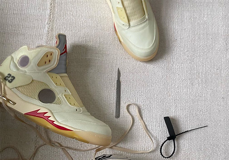 Jordan V Off-White Sail - Last pick up of 2020. What do you think