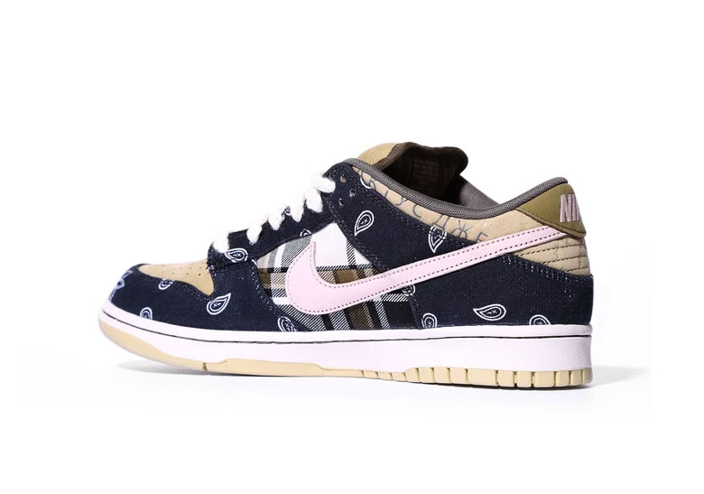 Travis Scott Nike SB Dunk Low CT5053-001 | SneakerNews.com